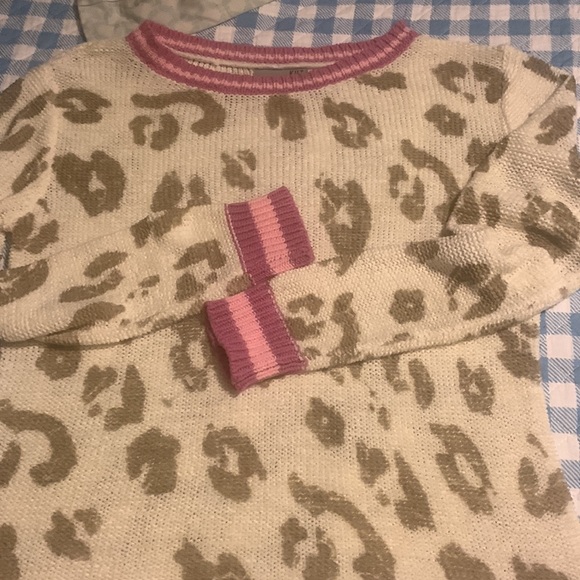 NWOT Kut from the Kloth sweater. The Gracie sweater. Size medium. - Picture 9 of 12